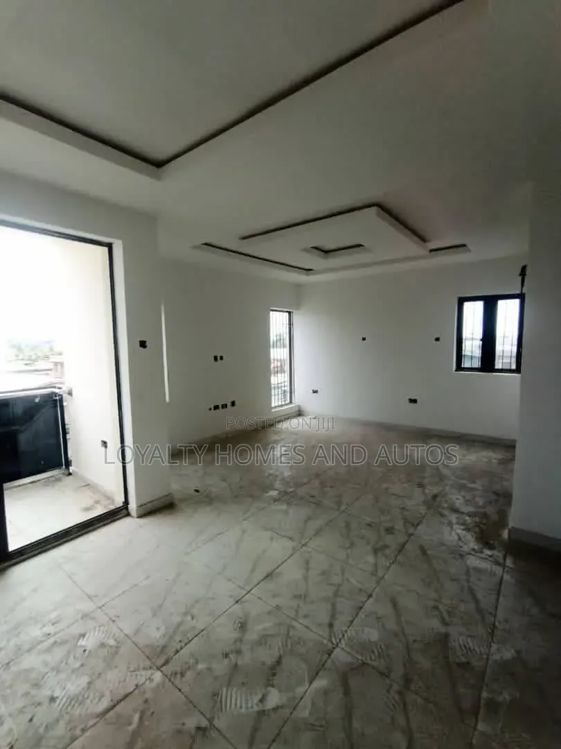 4bdrm House in Obanikoro Estate, Anthony Village for sale in Anthony Village