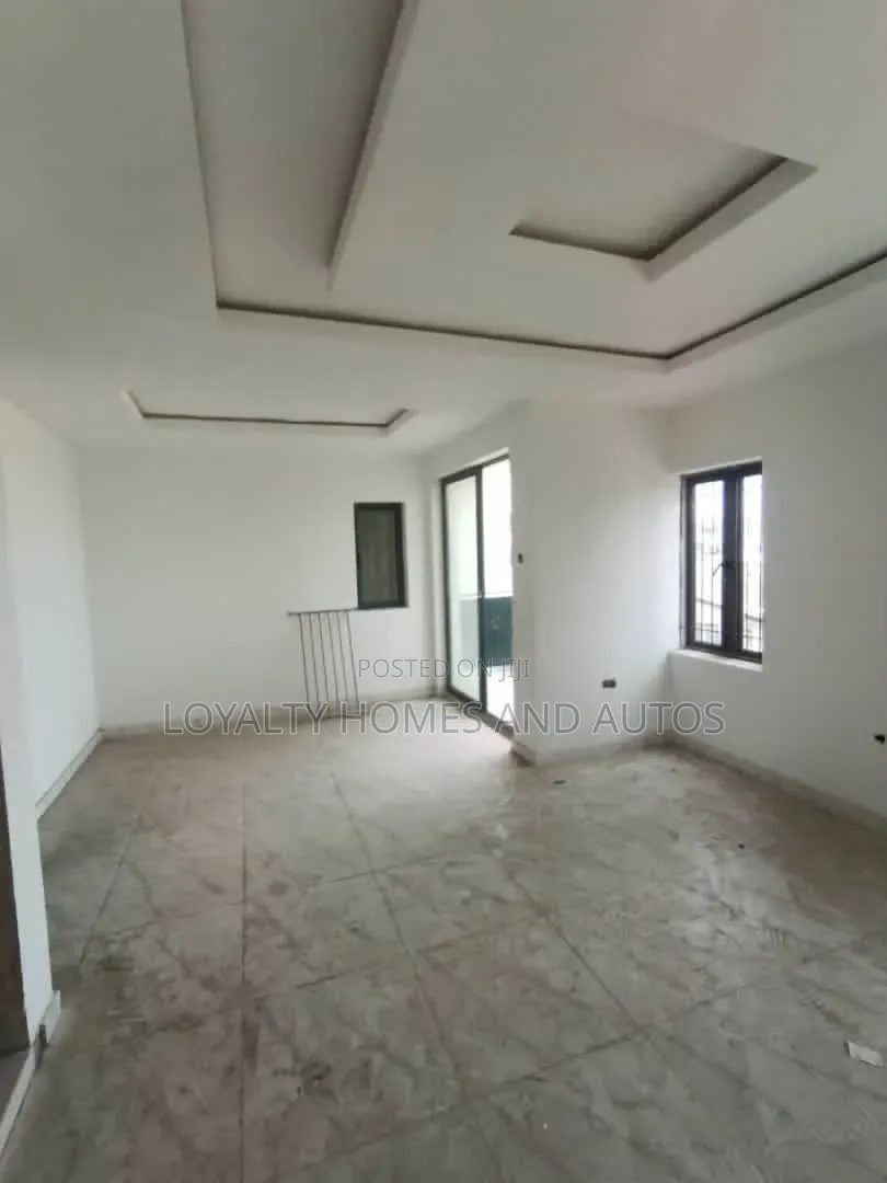 4bdrm House in Obanikoro Estate, Anthony Village for sale in Anthony Village