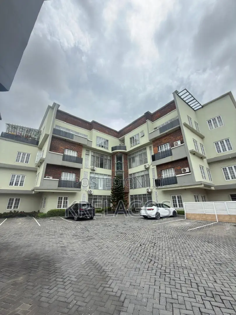 Furnished 3bdrm Apartment in Lekki Phase 1 for rent in Lekki Phase 1