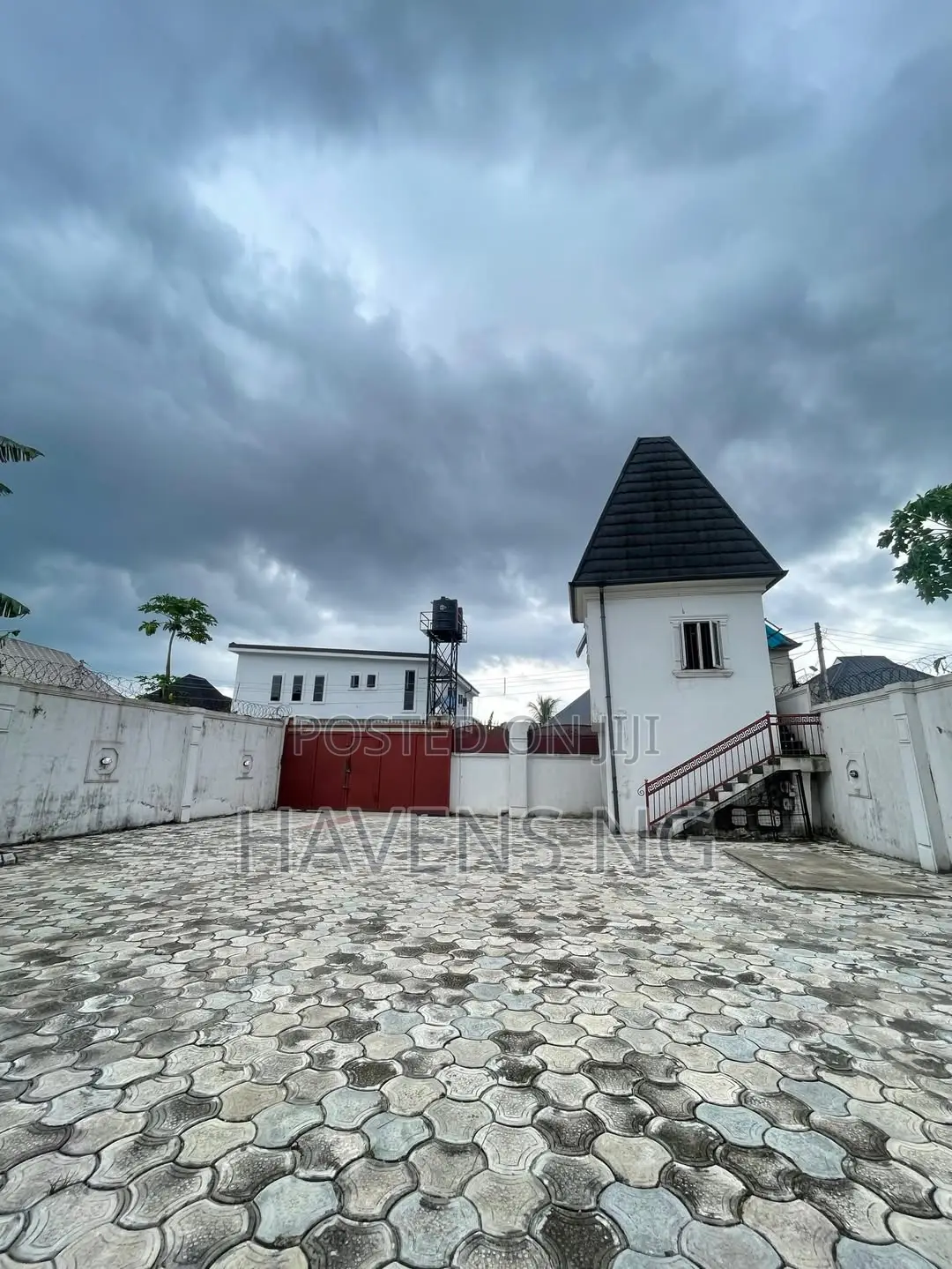 7bdrm Duplex in Obio-Akpor for sale in Obio-Akpor