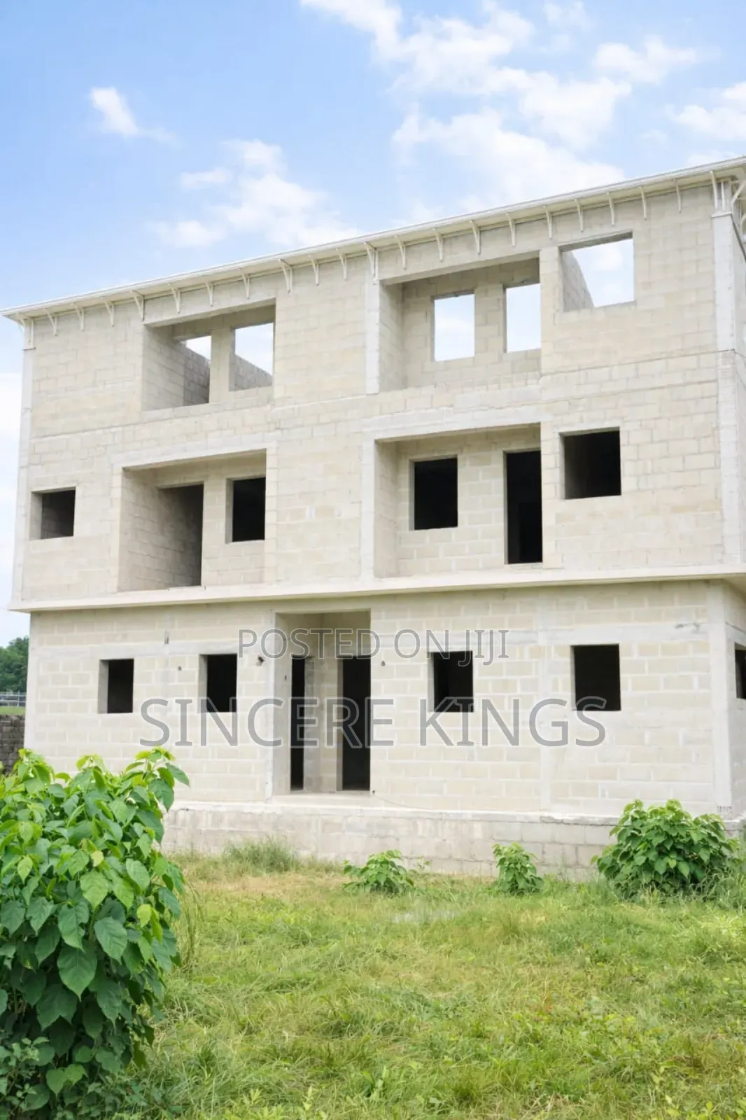 4 Units 2 Bedroom Flats and 2 Units 1 Bedroom Flats in Uyo