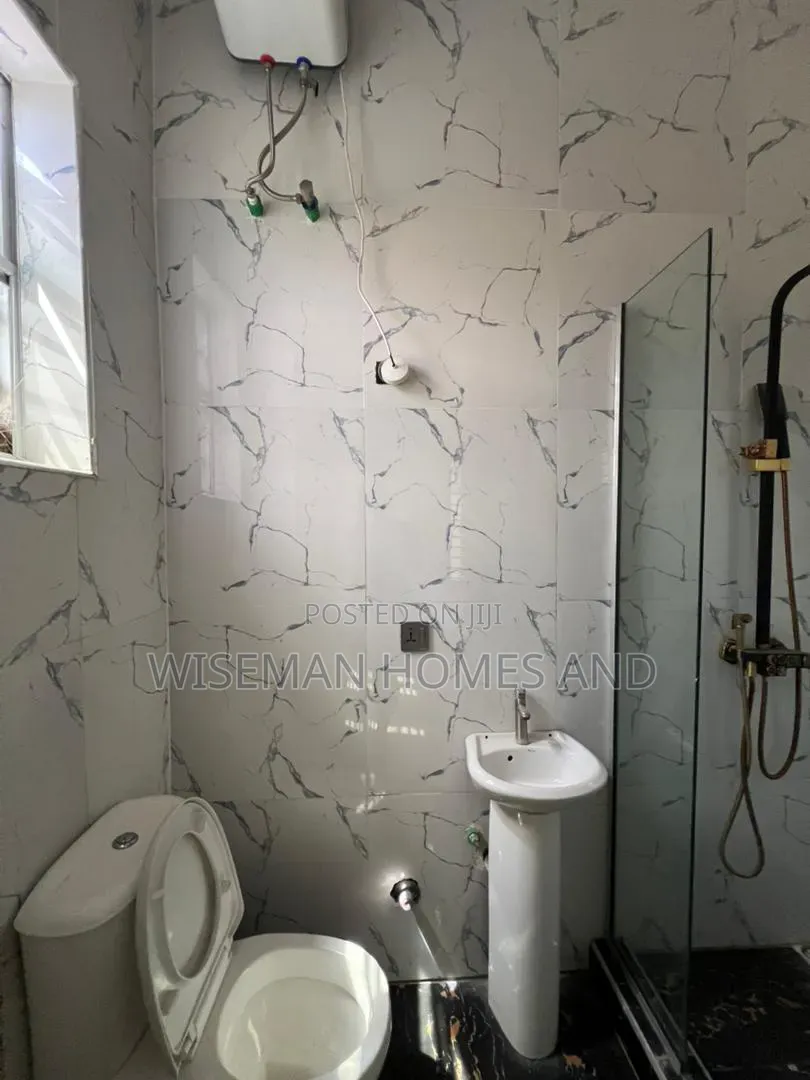 4bdrm Duplex in Ologolo Lekki for sale in Ologolo