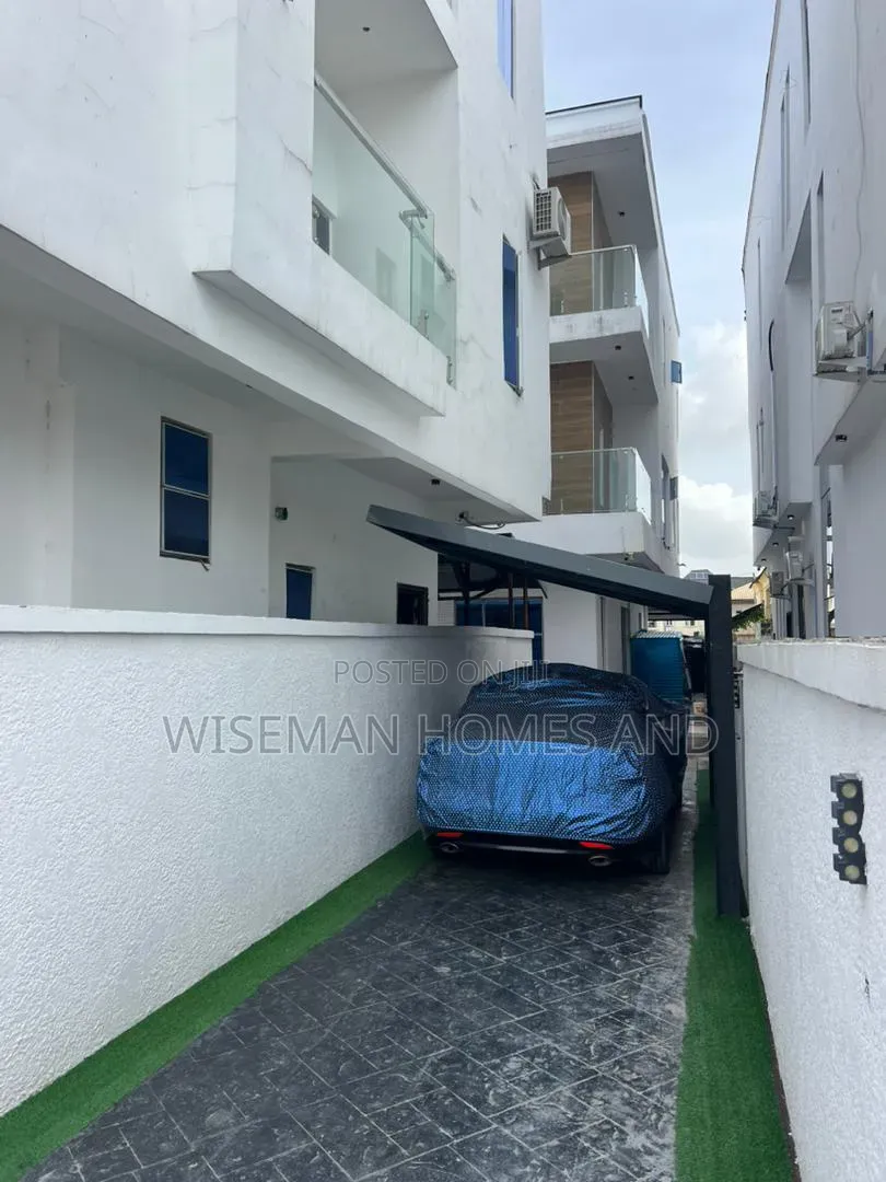 5bdrm Duplex in Chevron Lekki for rent in Chevron