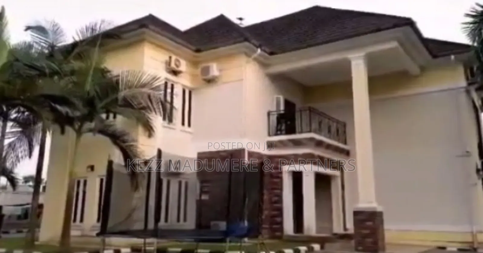 5bdrm Duplex in Gated Street , New for sale in Eliozu