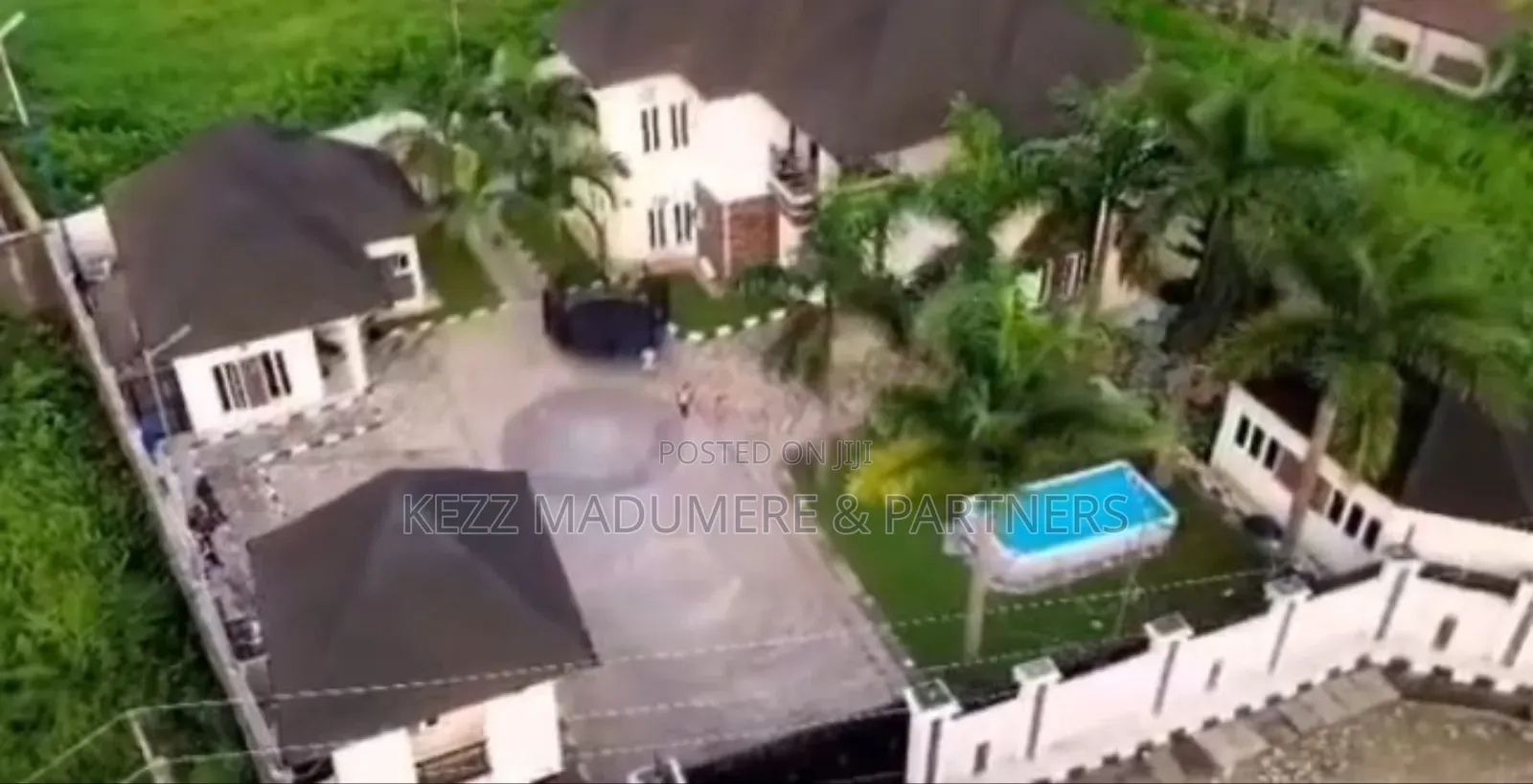 5bdrm Duplex in Gated Street , New for sale in Eliozu