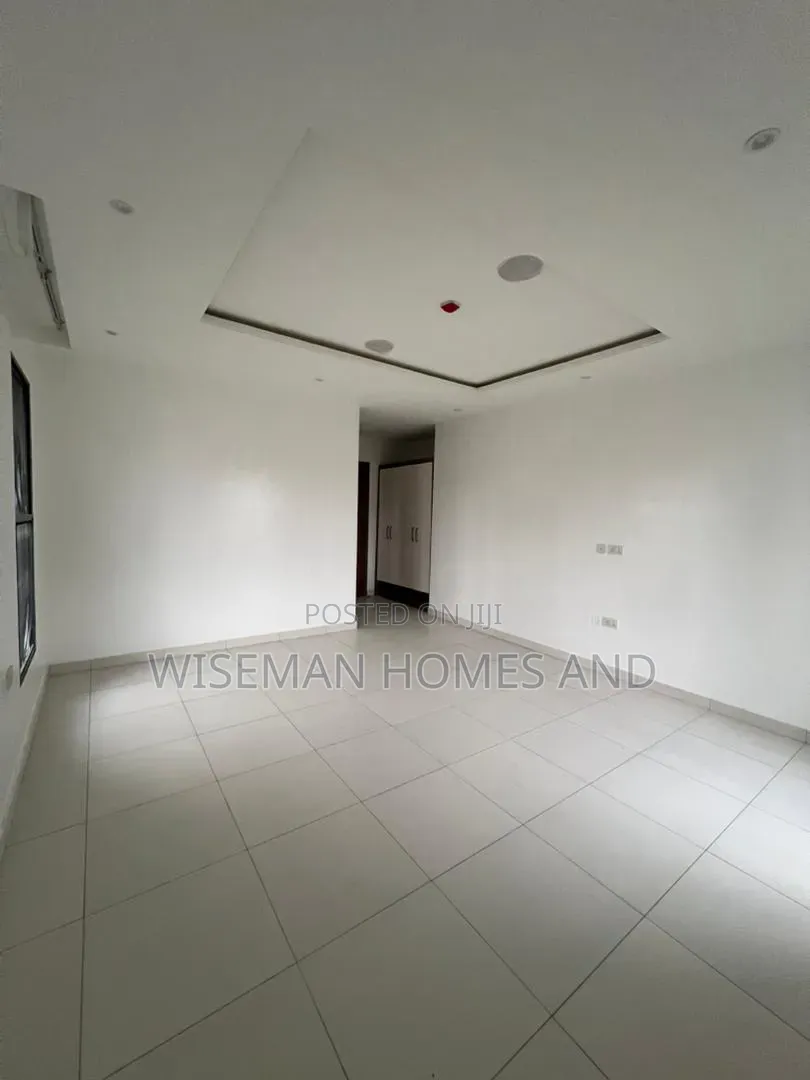 2bdrm Apartment in Ikate Lekki Eti-Osa for sale in Ikate