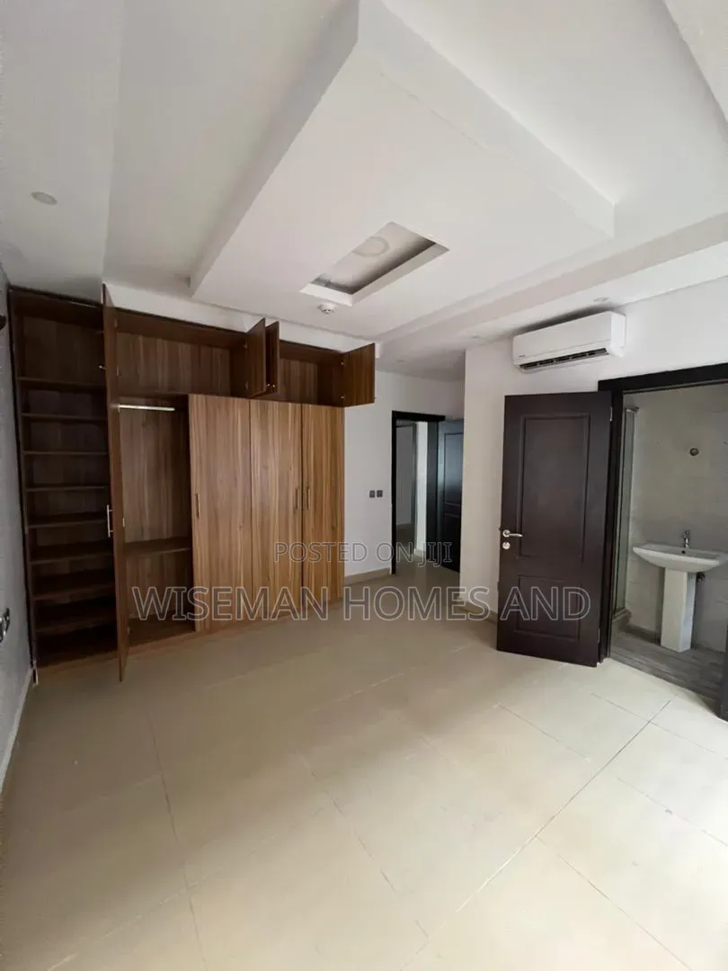 3bdrm Apartment in Ikate Lekki Eti-Osa for rent in Ikate