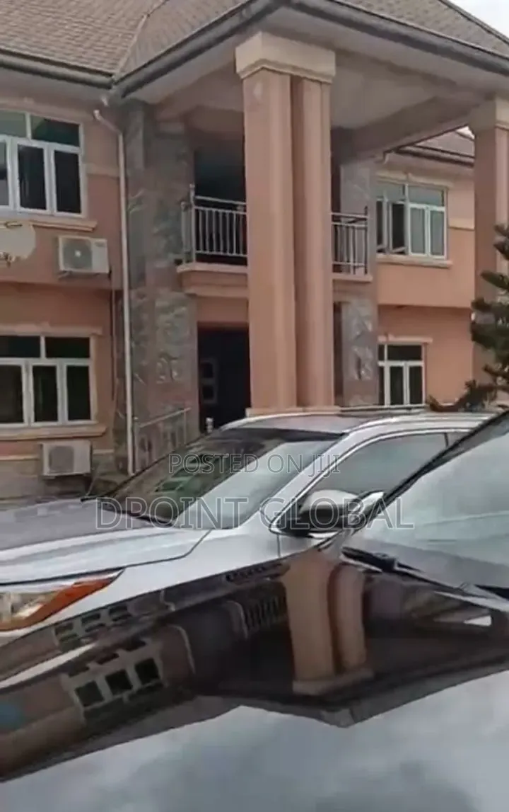 6bdrm Duplex in Ajao Estate for sale in Ajao Estate