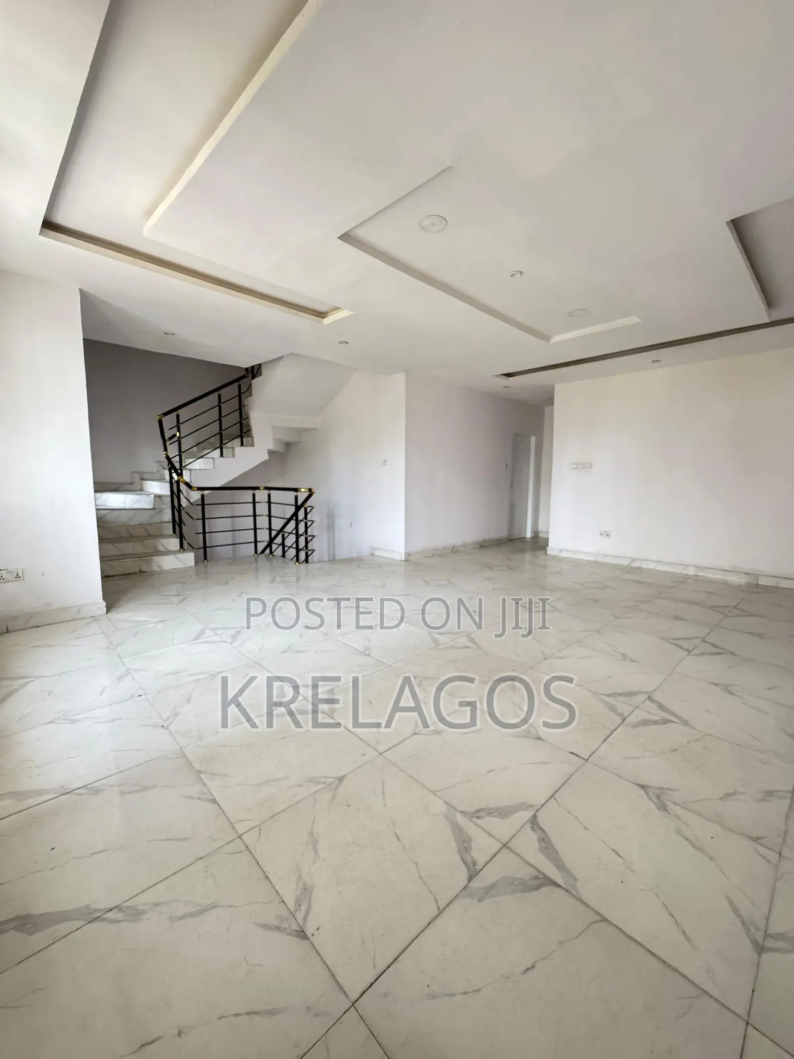 4bdrm Duplex in Ikota for rent in Ikota