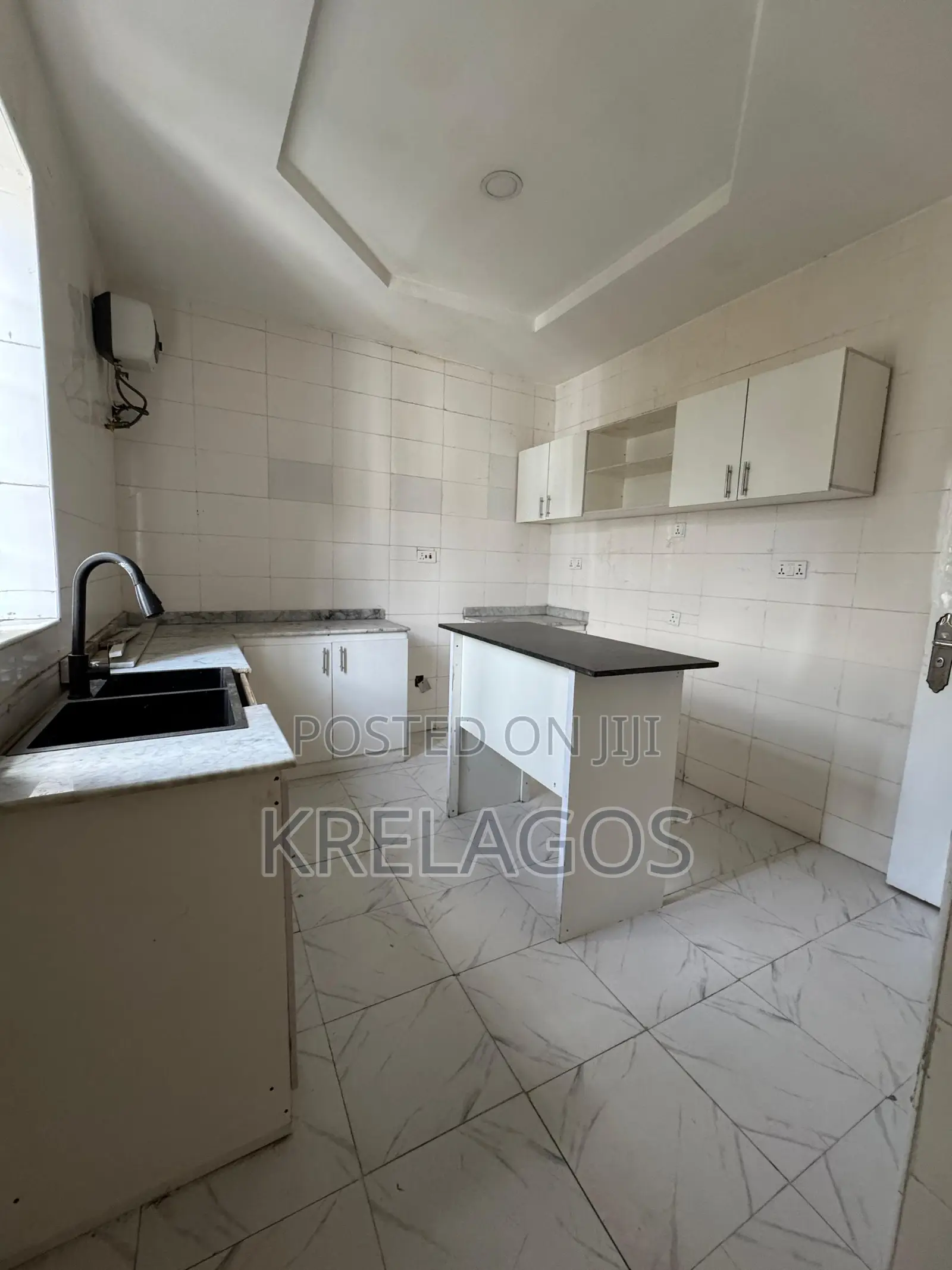 4bdrm Duplex in Ikota for rent in Ikota