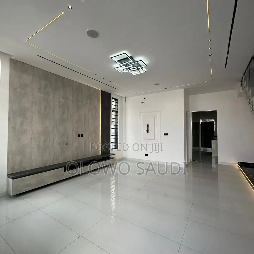 4bdrm Duplex in Ikota Lekki Lagos for sale in Ikota