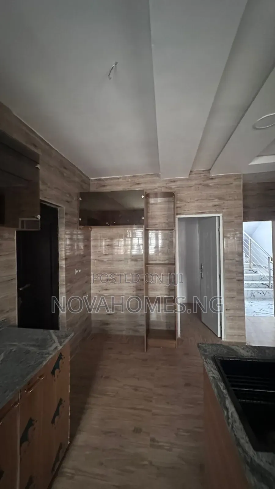 5bdrm Duplex in Ire Akari Estates, Akala Express for sale in Akala Express