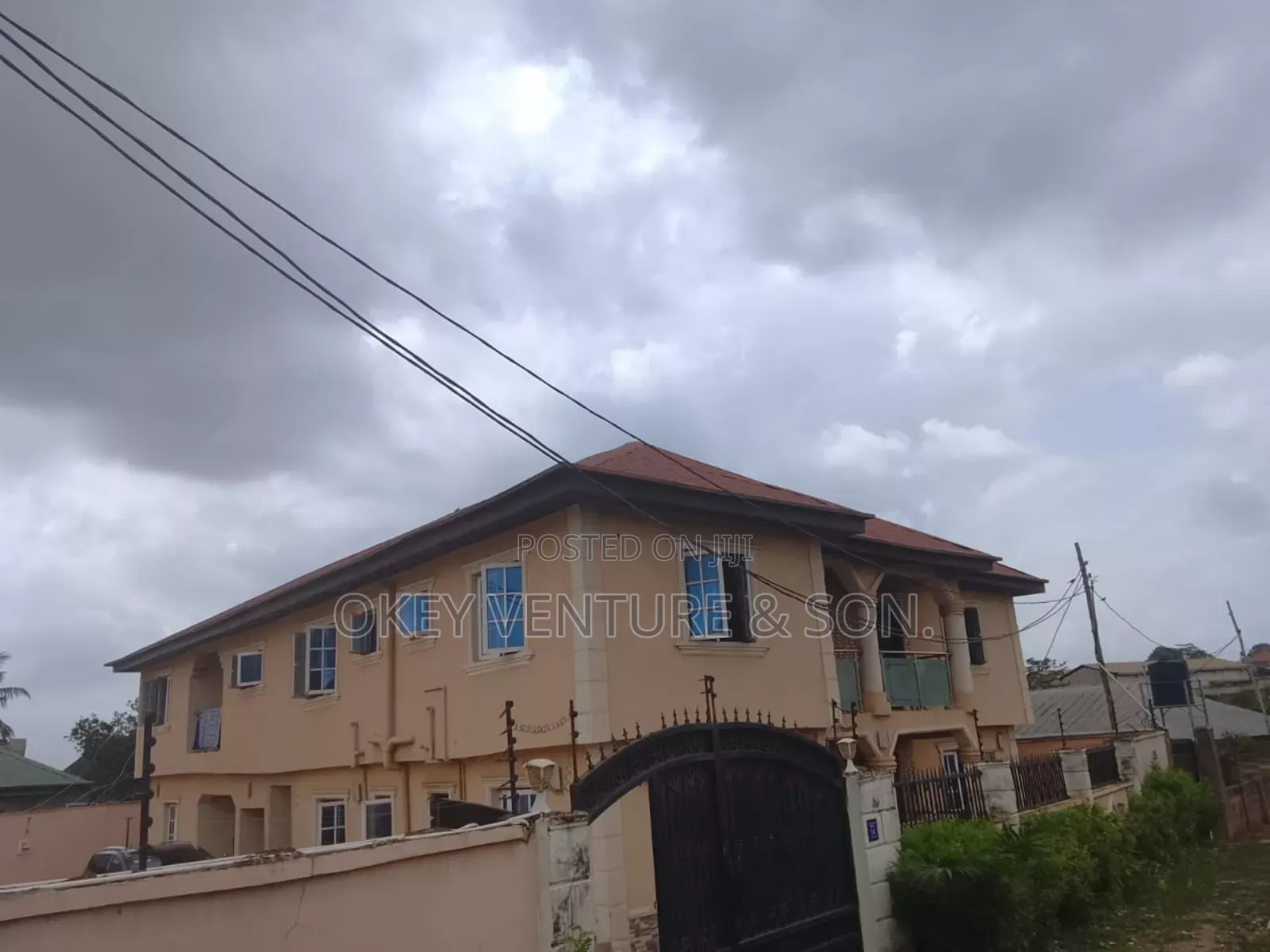 3bdrm Block of Flats in Alakia for sale in Alakia