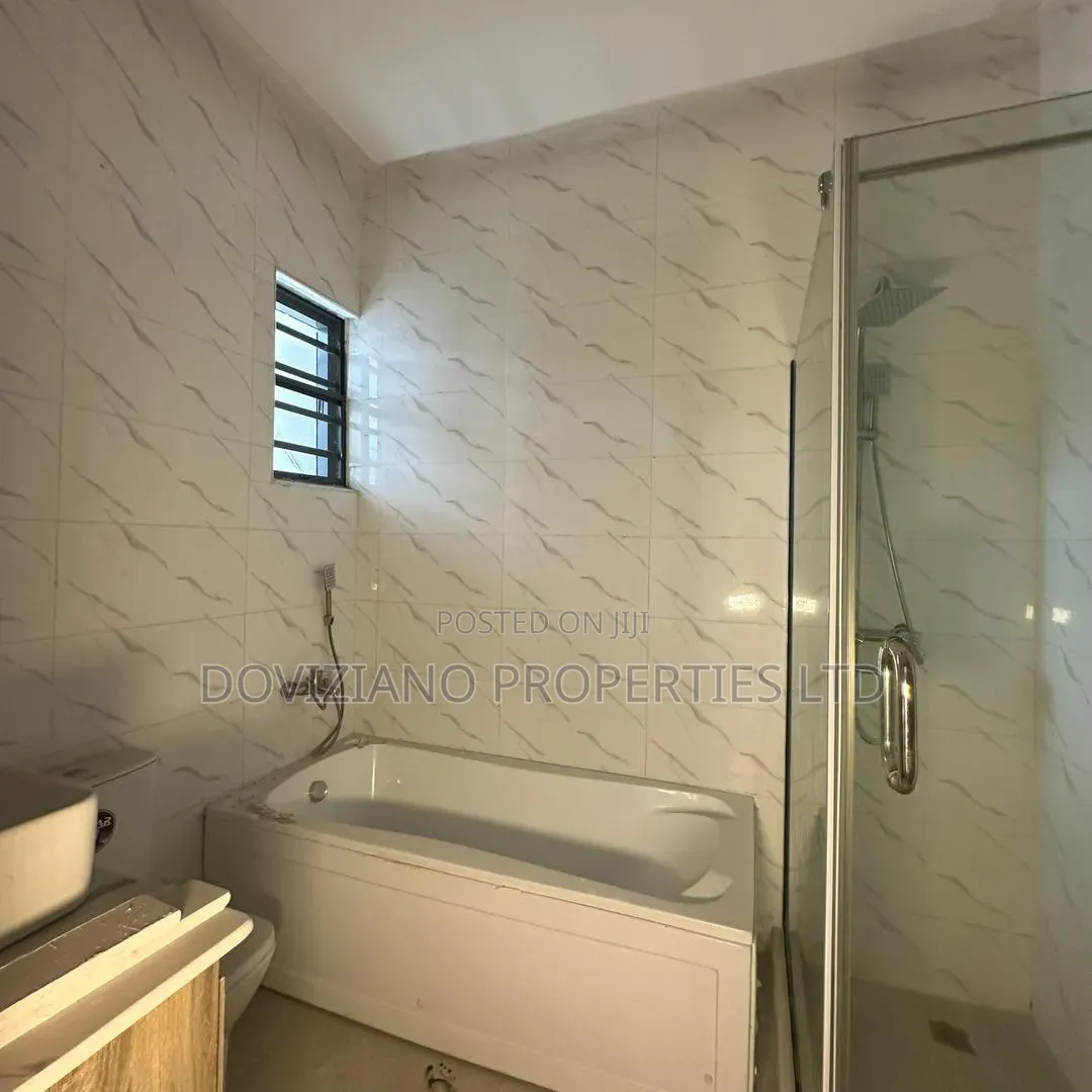 4bdrm Duplex in Abraham Adesanya Estate for sale in Abraham Adesanya Estate