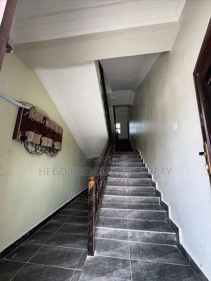 2bdrm Apartment in Eneka Estate for sale in Eneka