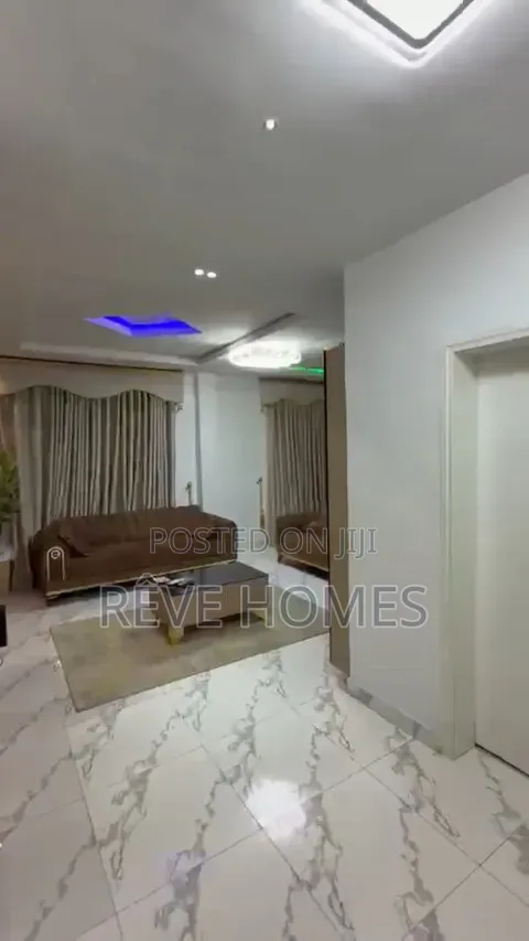 2bdrm Apartment in Yaba, Alagomeji for rent in Alagomeji