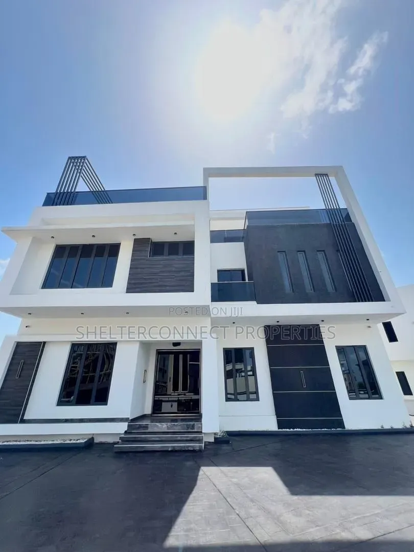 6bdrm Duplex in Osapa london for sale in Osapa london