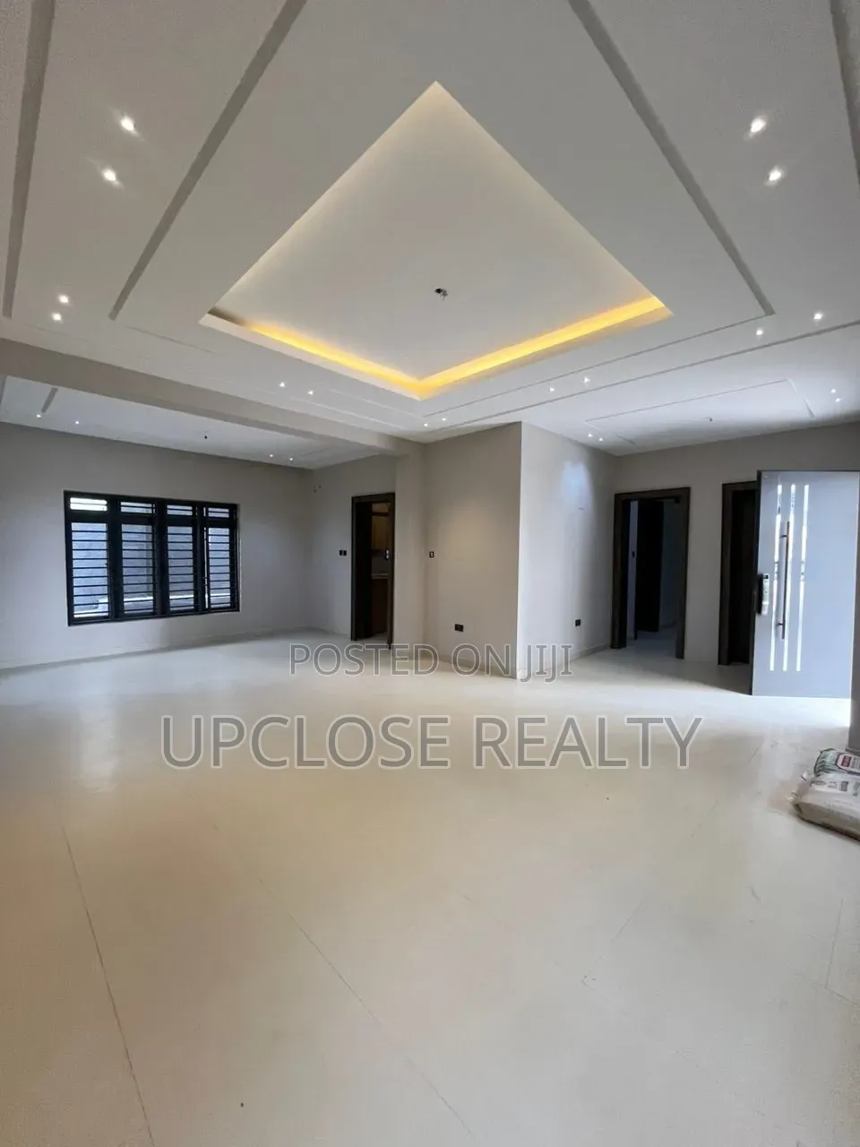 5bdrm Duplex in Guzape District for sale in Guzape District
