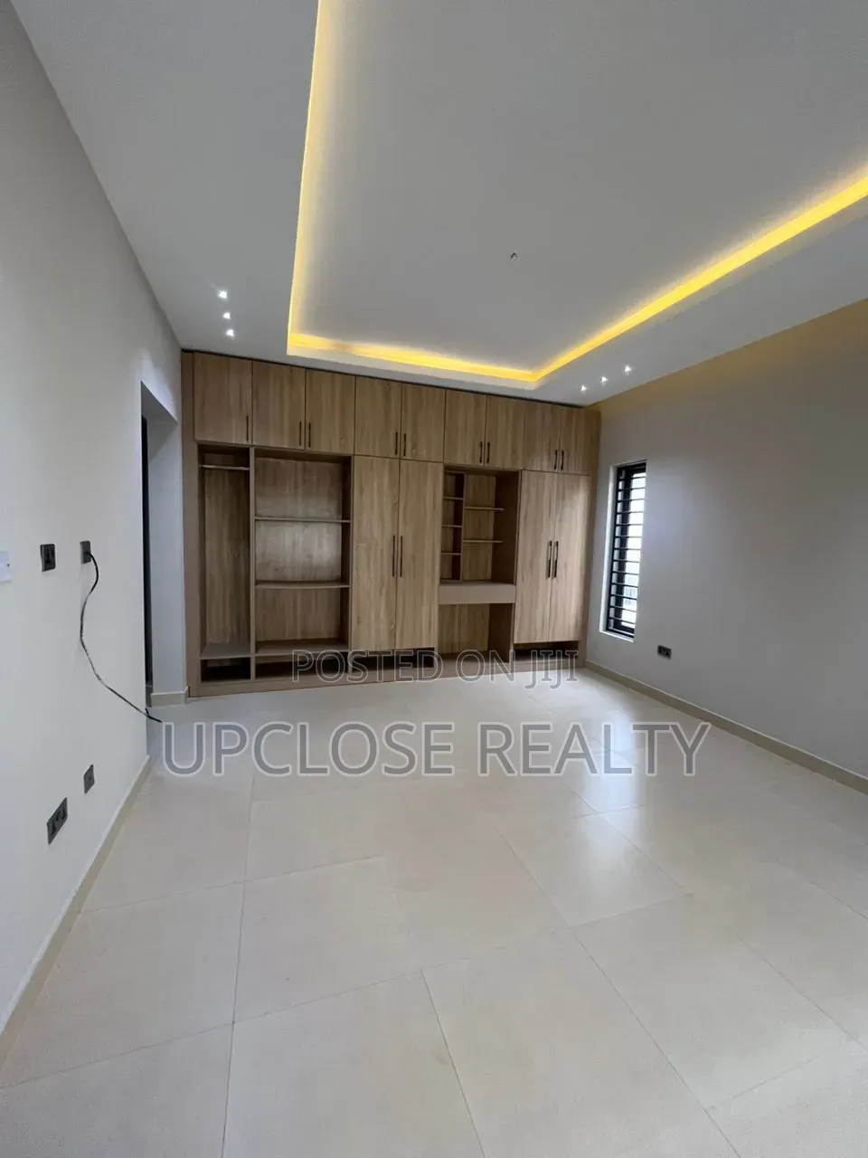 5bdrm Duplex in Guzape District for sale in Guzape District