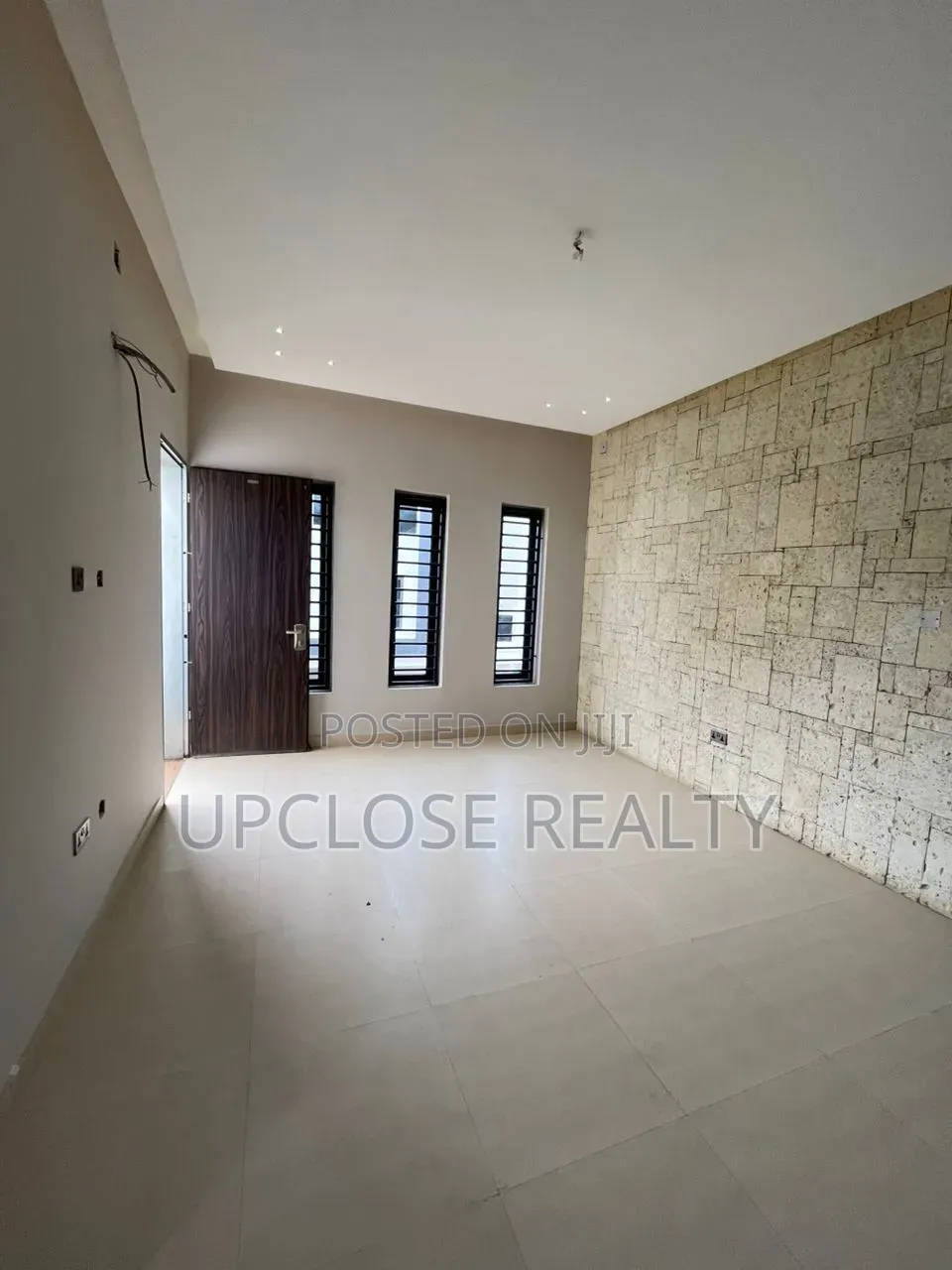 5bdrm Duplex in Guzape District for sale in Guzape District