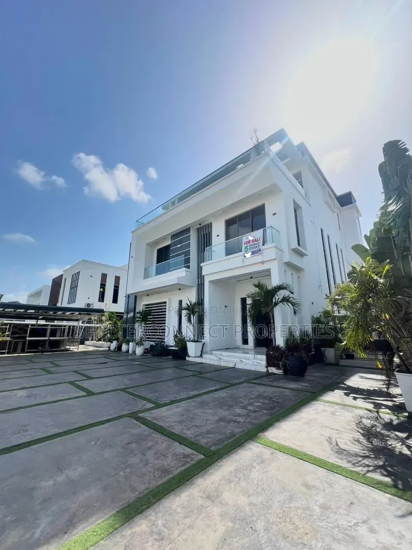 5bdrm Duplex in Osapa london for sale in Osapa london