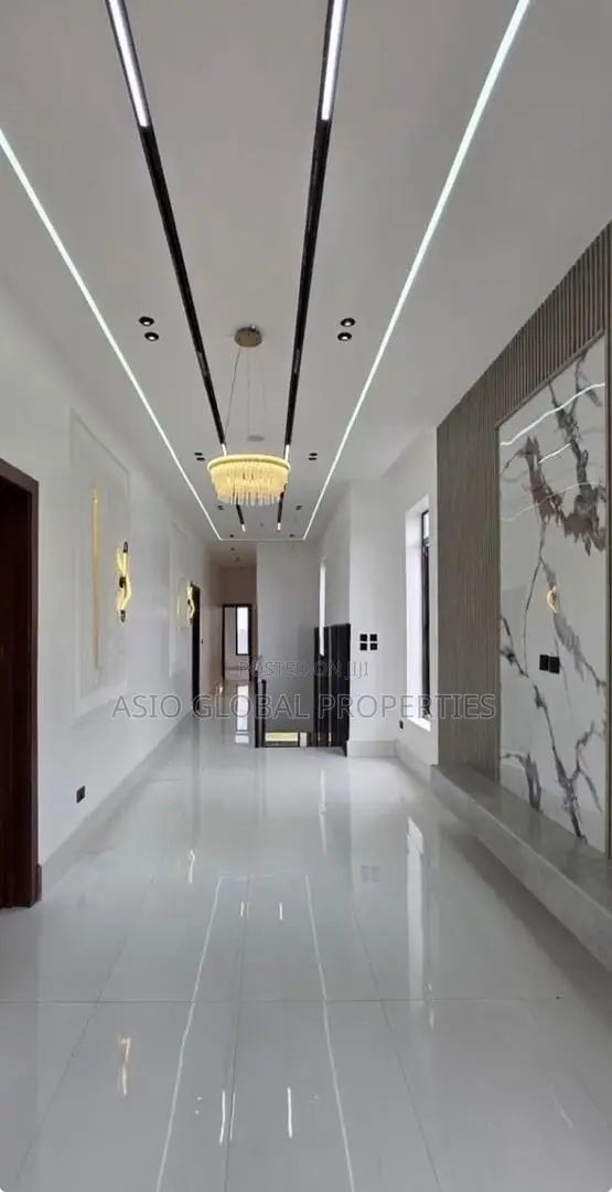 5bdrm Duplex in Lekki Palm City, Ajah for sale in Ajah
