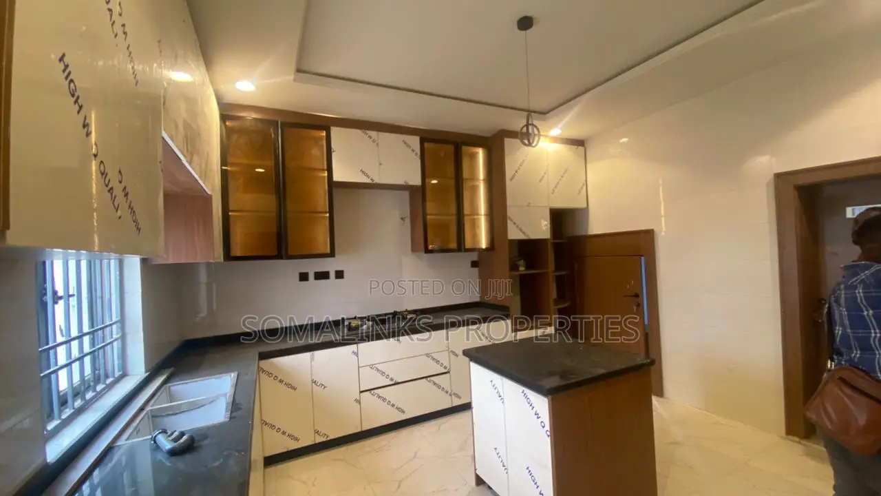 4bdrm Duplex in Somalinks, Sabon Lugbe for sale in Sabon Lugbe