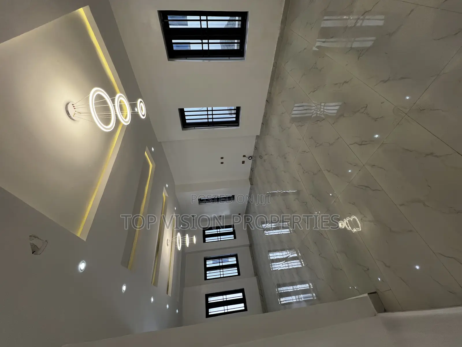 5bdrm Duplex in Guzape District for sale in Guzape District