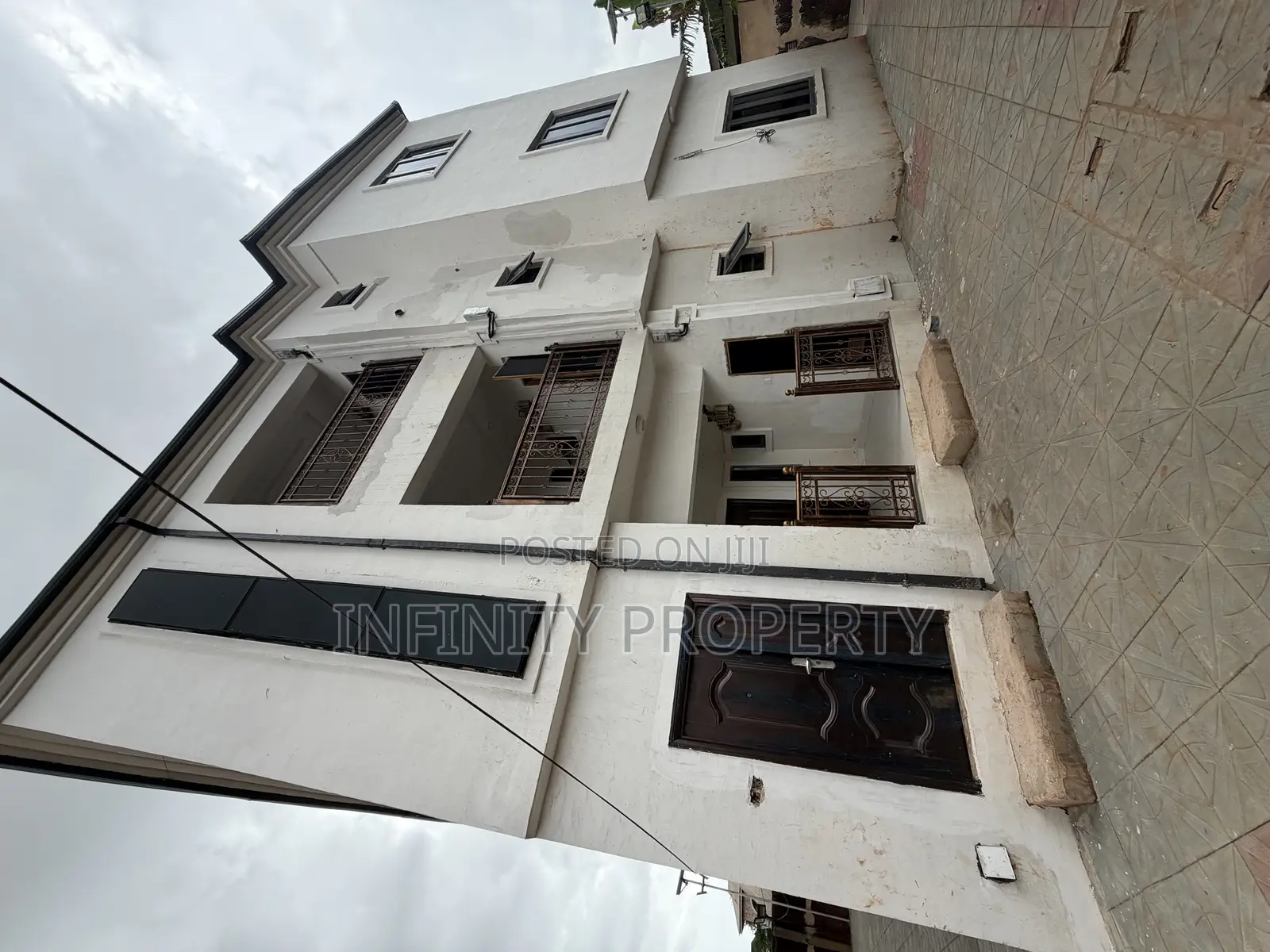 3bdrm Block of Flats in Ihama, Benin City for rent in Benin City