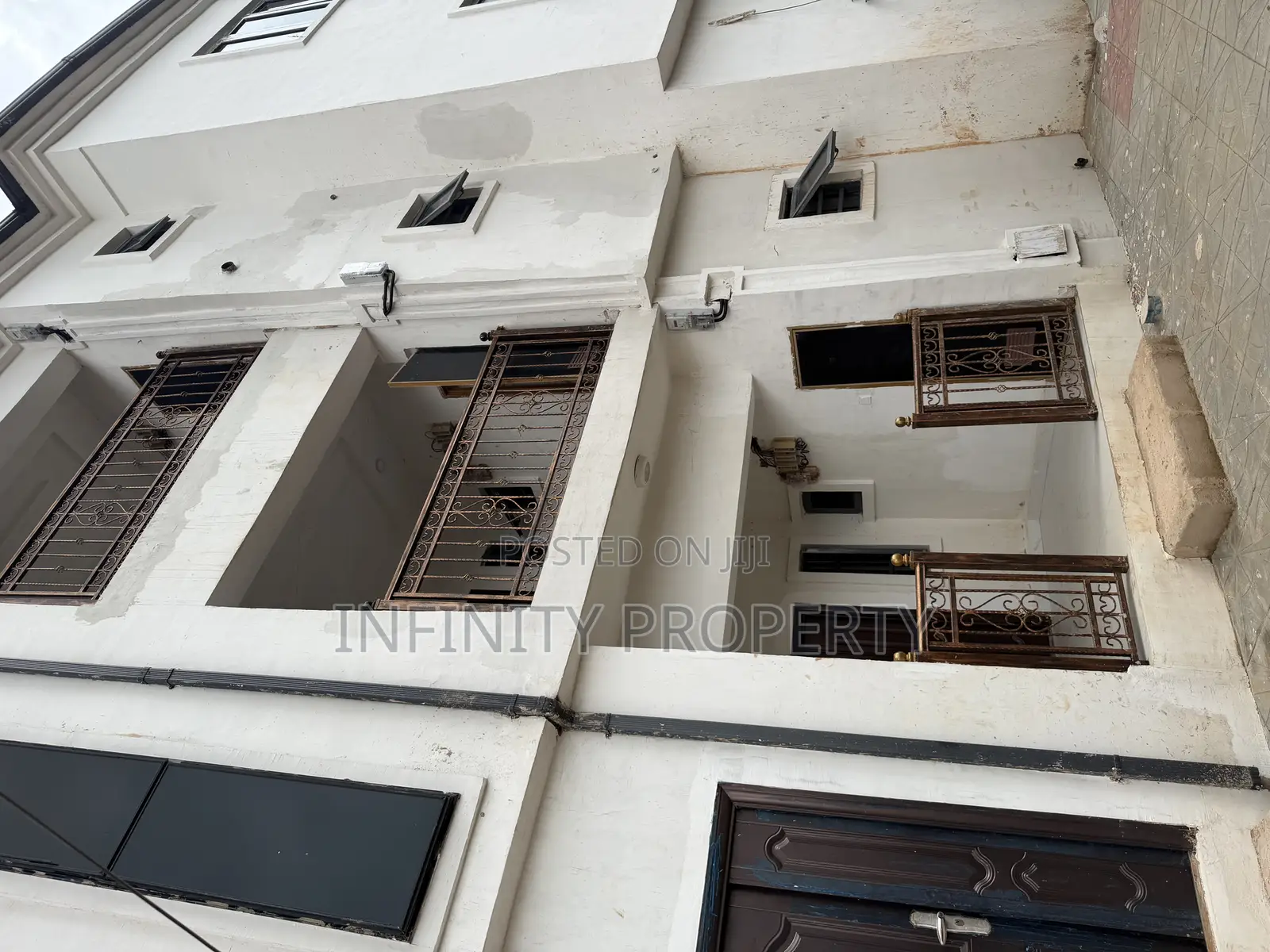 3bdrm Block of Flats in Ihama, Benin City for rent in Benin City