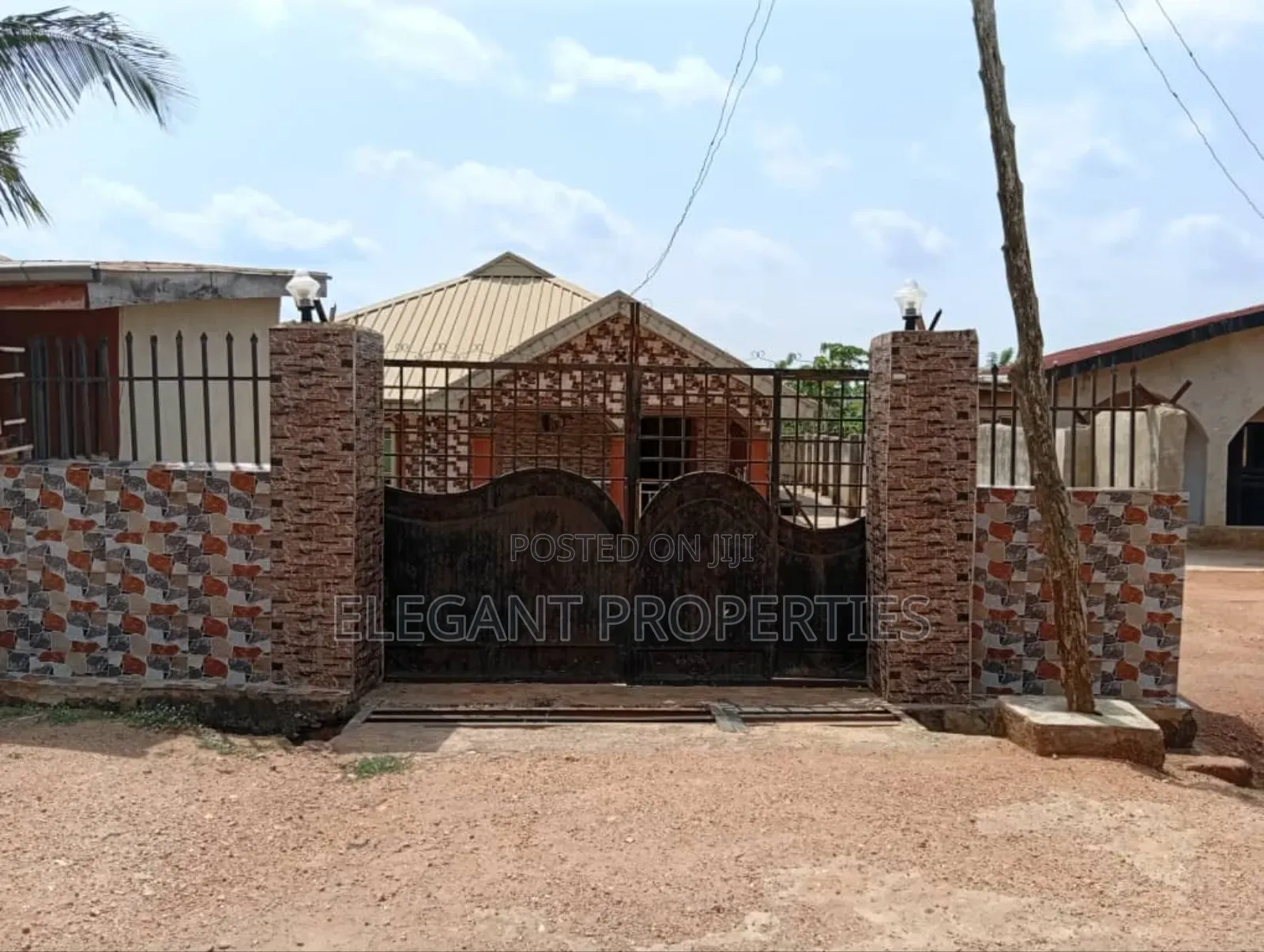 4bdrm Bungalow in Zone 8 Behind, Osogbo for sale in Osogbo