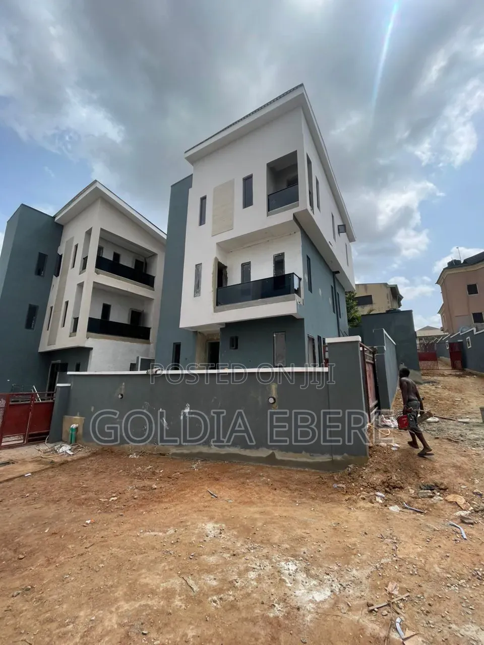 4bdrm Duplex in Unilag Estate, GRA Phase 1 for sale in GRA Phase 1