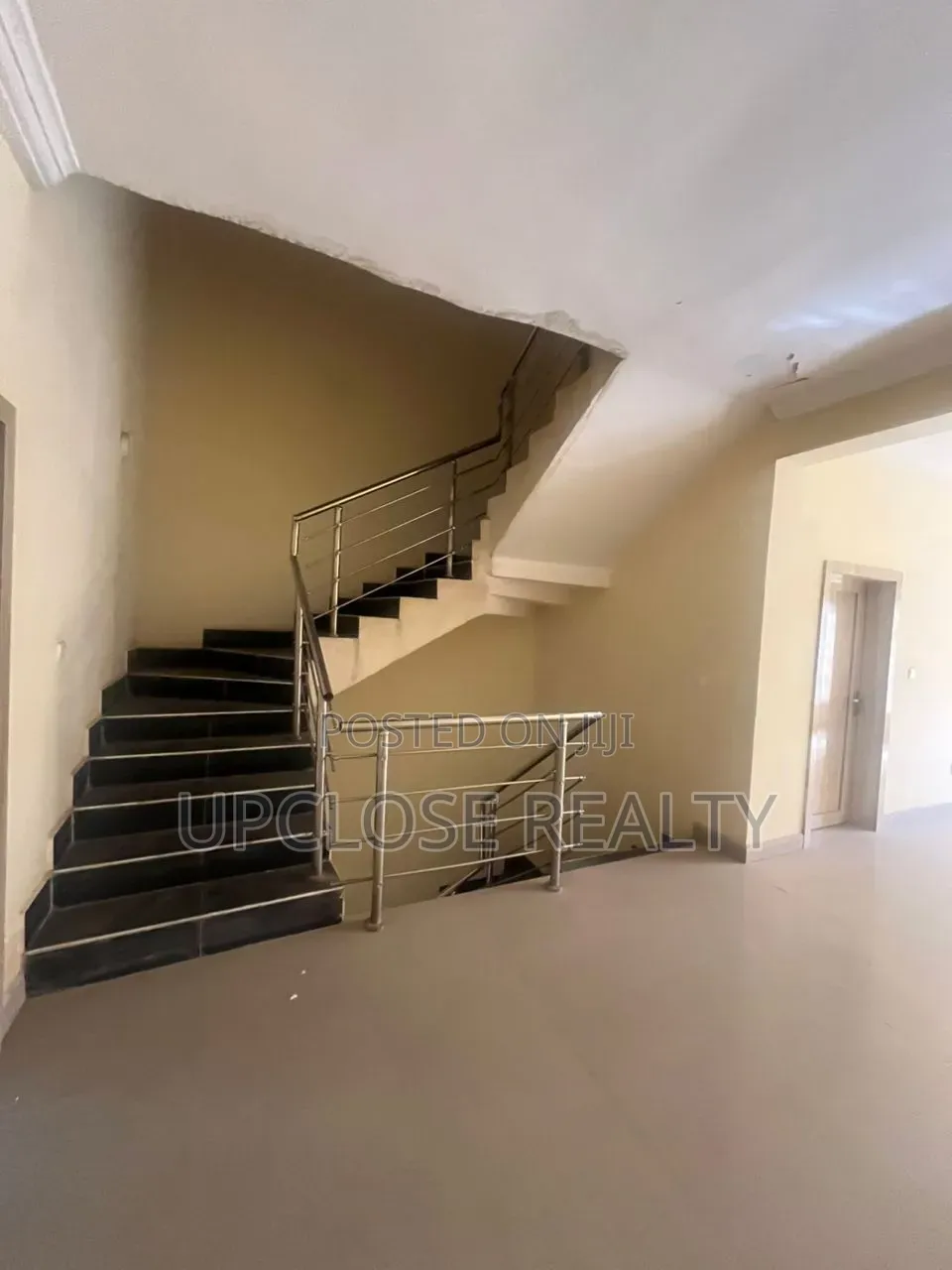 4bdrm Townhouse/Terrace in Guzape District for sale in Guzape District