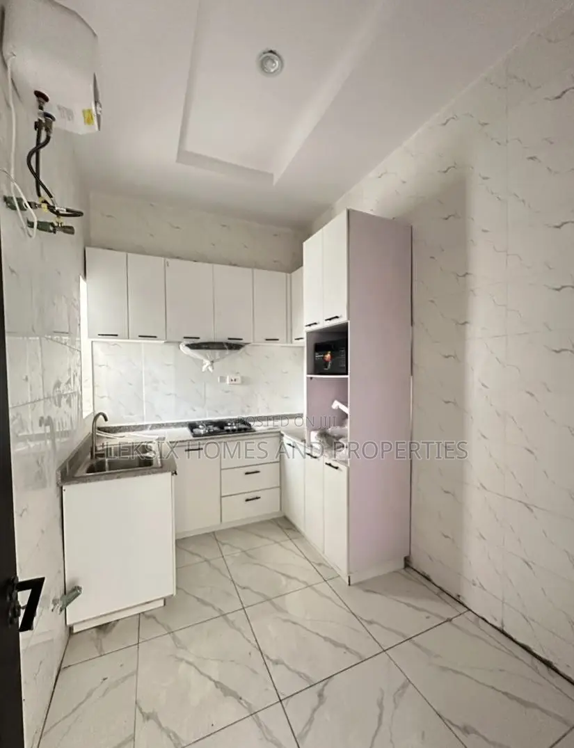 1bdrm Apartment in A Well Secured, Ado / Ajah for sale in Ado / Ajah