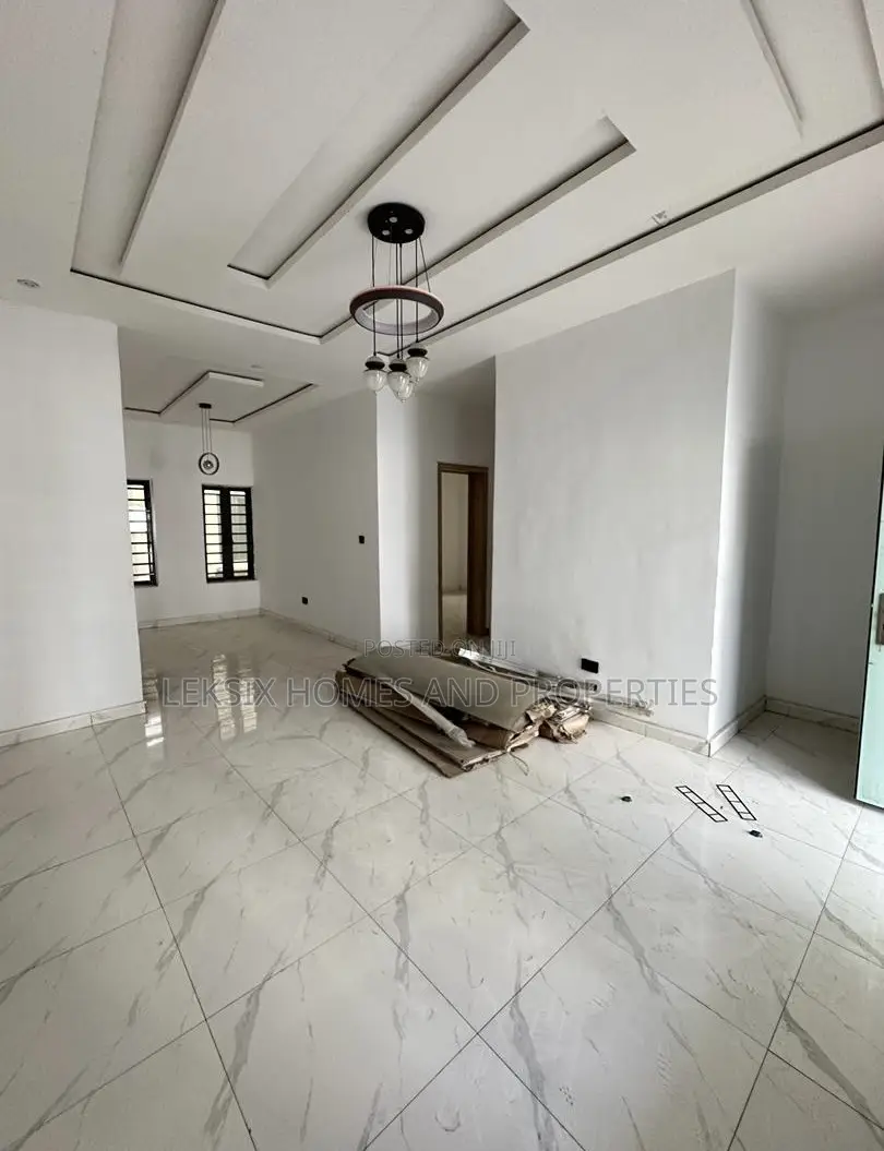 2bdrm Apartment in A Well Secured, Ado / Ajah for sale in Ado / Ajah