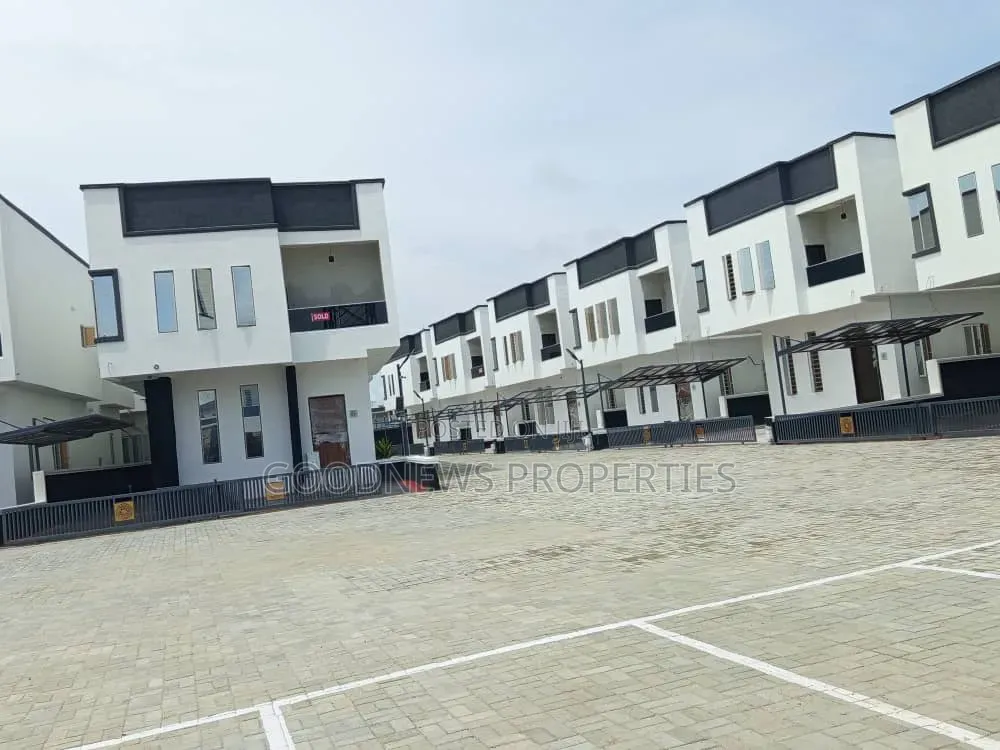 5bdrm Duplex in Curbert Court Lekki, Ajah for sale in Ajah