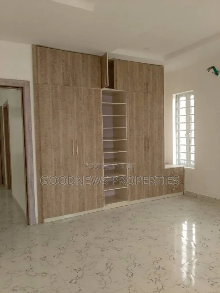 5bdrm Duplex in Curbert Court Lekki, Ajah for sale in Ajah