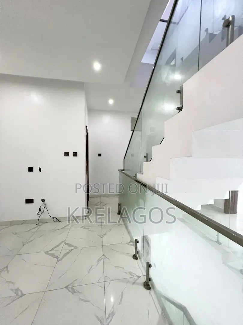 4bdrm Duplex in Orchid, Chevron for sale in Chevron