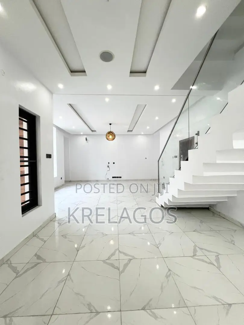 4bdrm Duplex in Orchid, Chevron for sale in Chevron