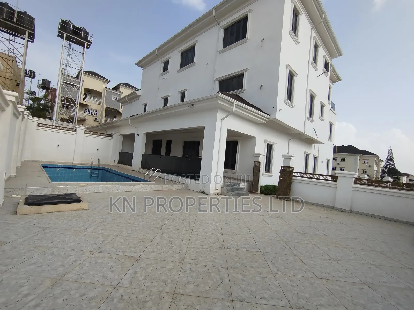 7bdrm Mansion in Gusape, Guzape District for sale in Guzape District
