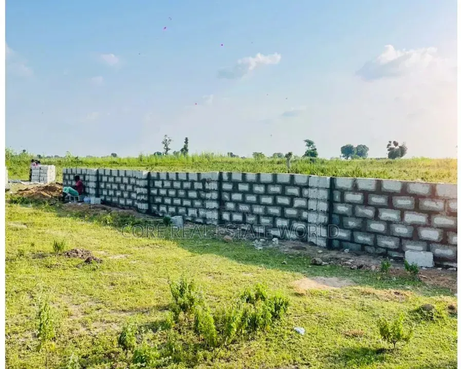 Land With C Of O Gwagwalada Abuja in Giri