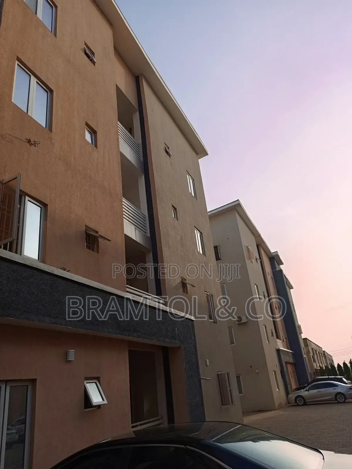 3bdrm Block of Flats in With Bq, Dakibiyu for sale in Dakibiyu