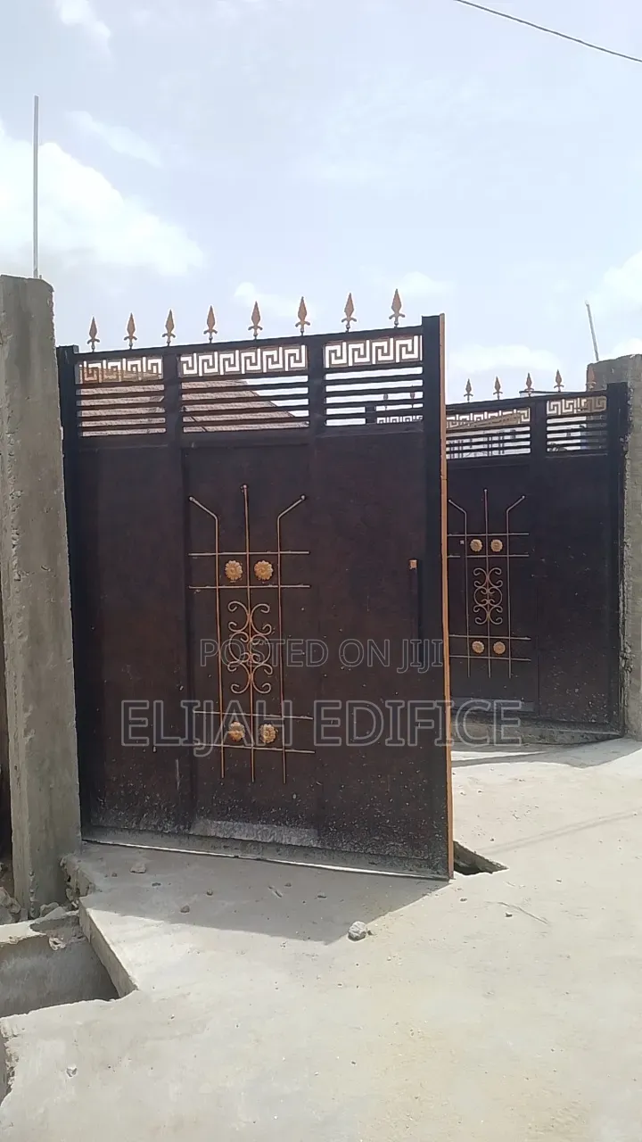 6bdrm Block of Flats in Aboru, Iyana Ipaja for sale in Iyana Ipaja