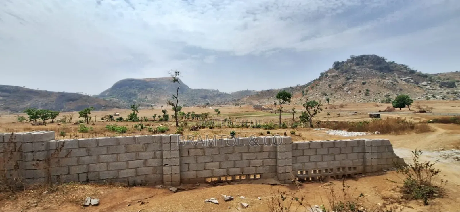 Distressed 500sqm Detached Plot at Valencia Premium Estate in Asokoro