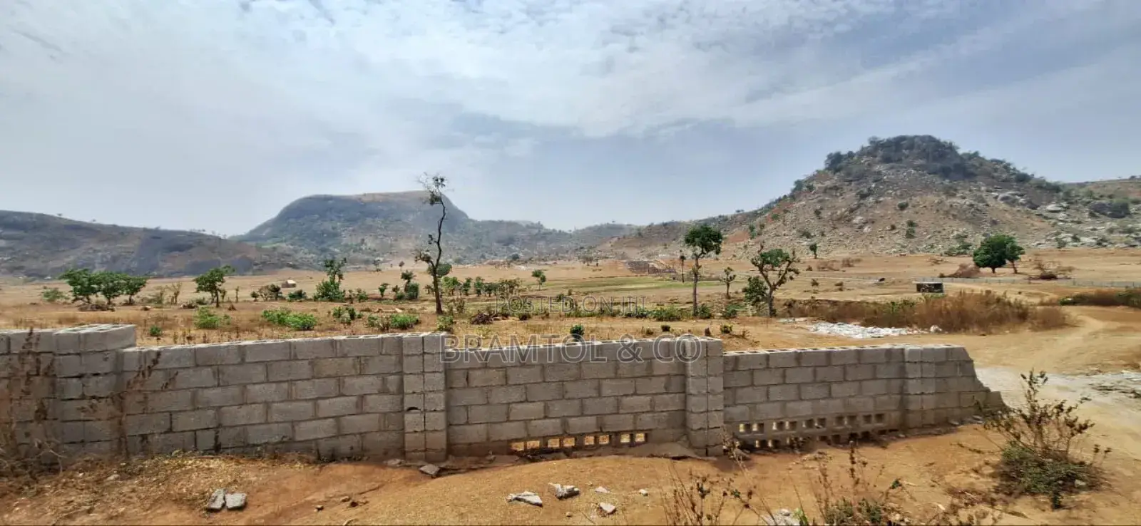 Distressed 500sqm Detached Plot at Valencia Premium Estate in Asokoro