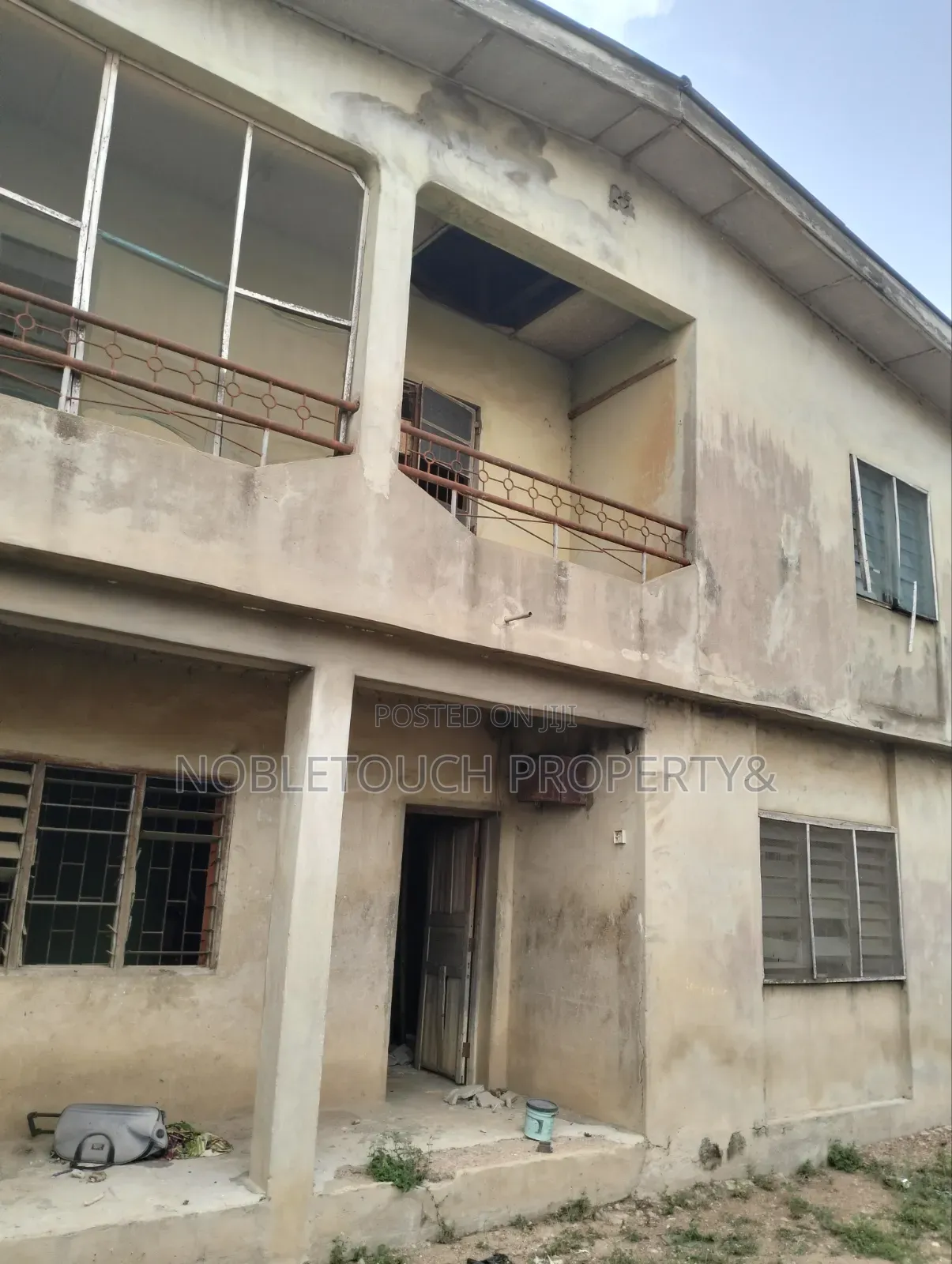 3bdrm Block of Flats in Ijegamo Ikotun Road, Ijegun for sale in Ijegun