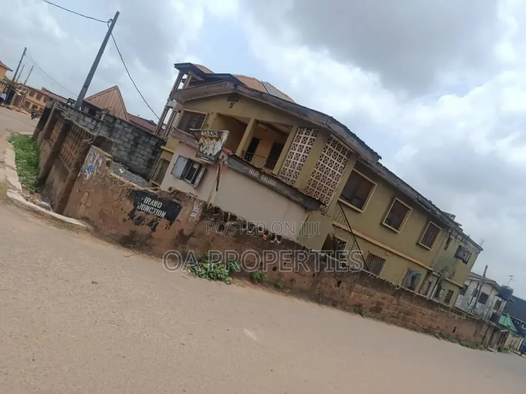 12bdrm House in Nasu Area, Agbowo Ui for sale in Ibadan