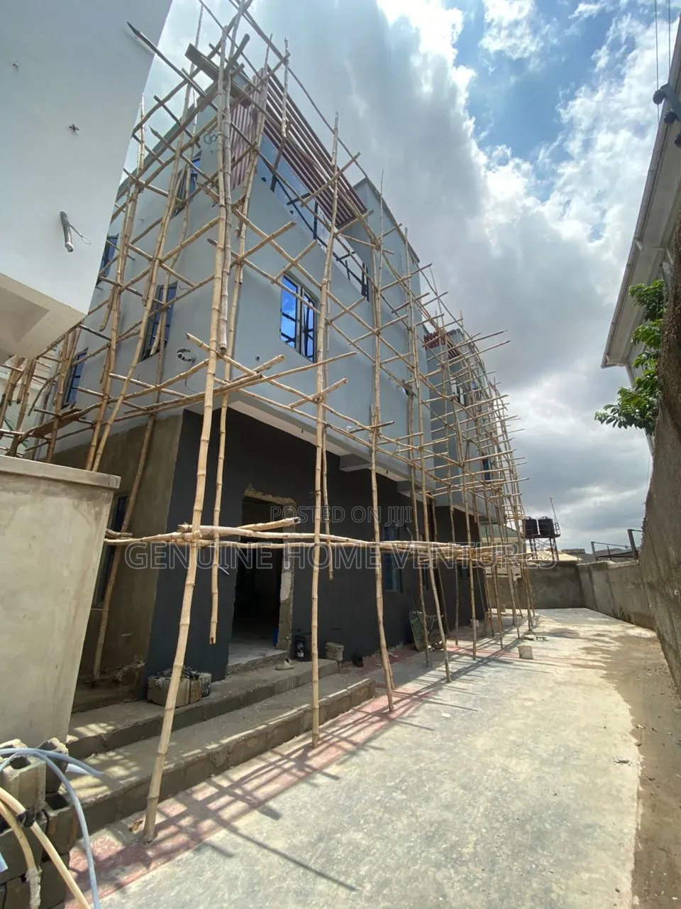6bdrm Duplex in Magodo Phase 2 for sale in GRA Phase 2 Shangisha