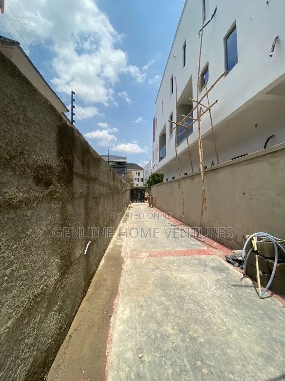 6bdrm Duplex in Magodo Phase 2 for sale in GRA Phase 2 Shangisha