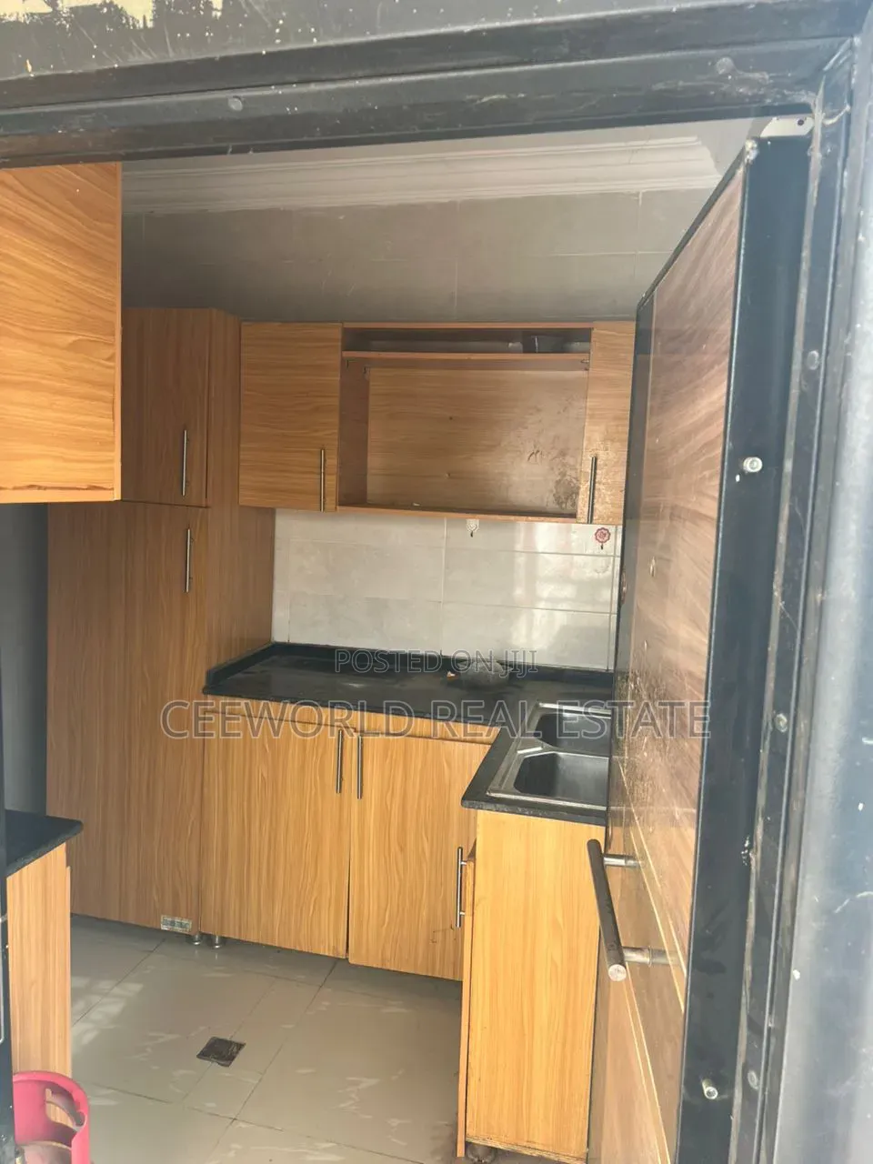 4bdrm Bungalow in Peace Estate Elebu, Akala Express for rent in Akala Express